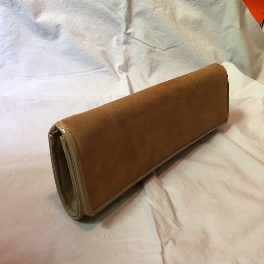 Aldo  Clutch